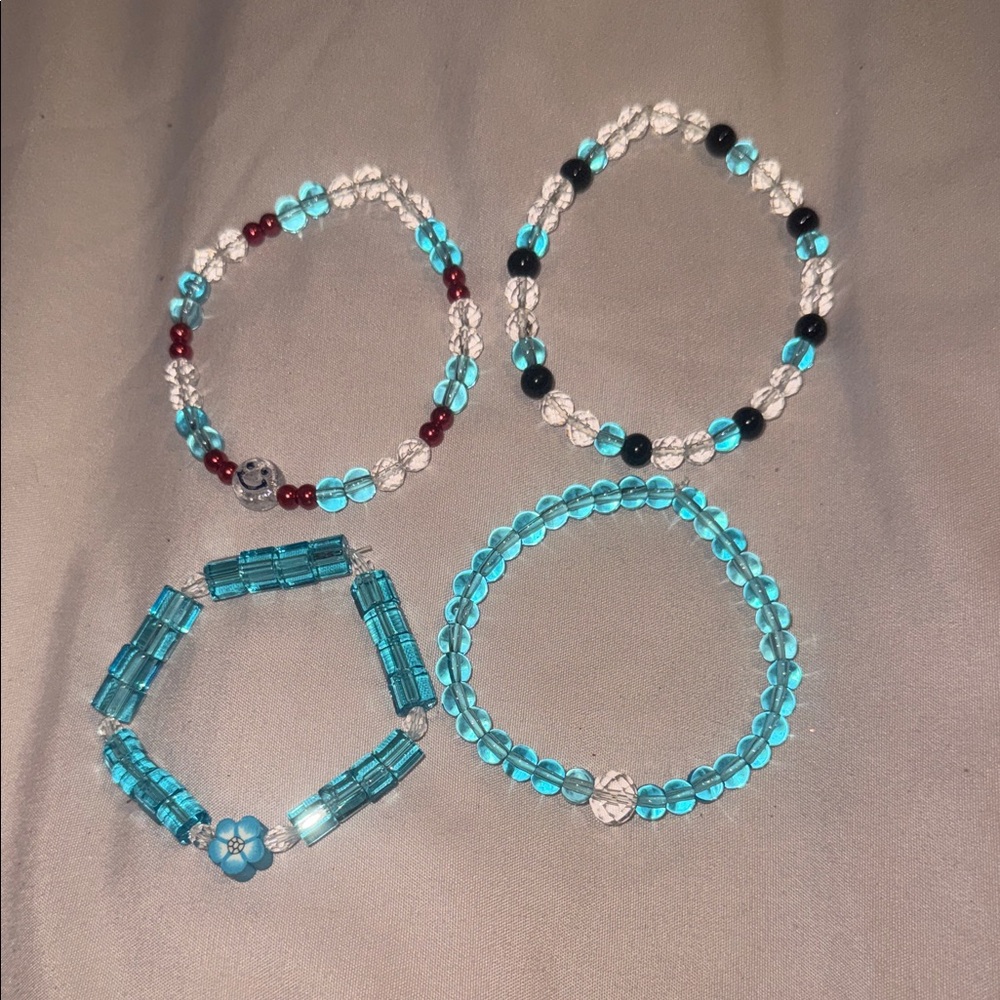 Chic Turquoise and Red Beaded Bracelet Set